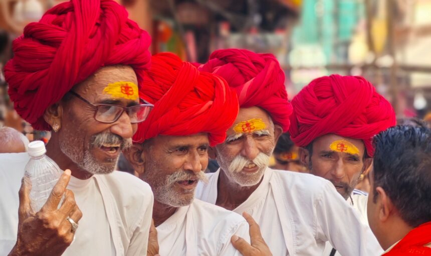 Why Young Travelers Are Choosing Meaningful Volunteer & Travel Experiences in India